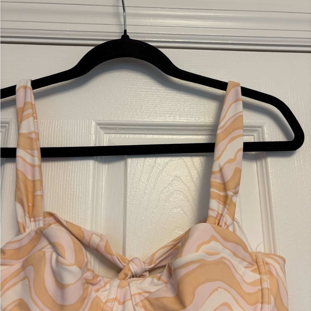 Abercrombie & Fitch Peach Swirl Pleated Strap Underwire One Piece Swimsuit - Picture 8 of 11